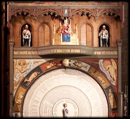 kyrka_20100622_nO_klockan2b