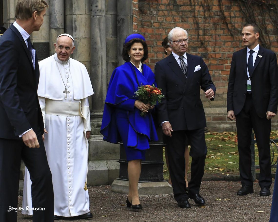 event_20161031_popekingqueen1