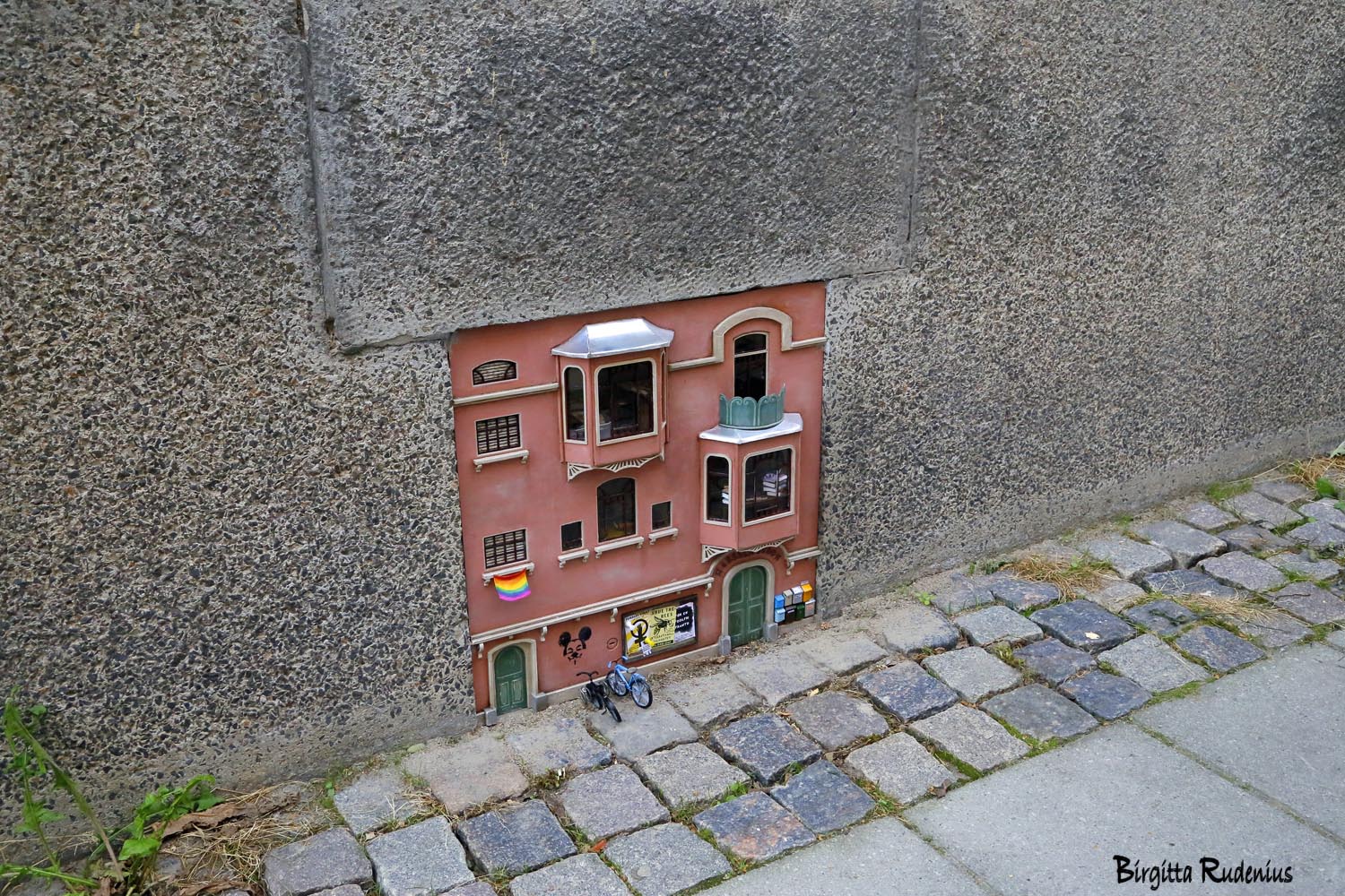Street Photo, Street Art, Mouse House © Birgitta Rudenius